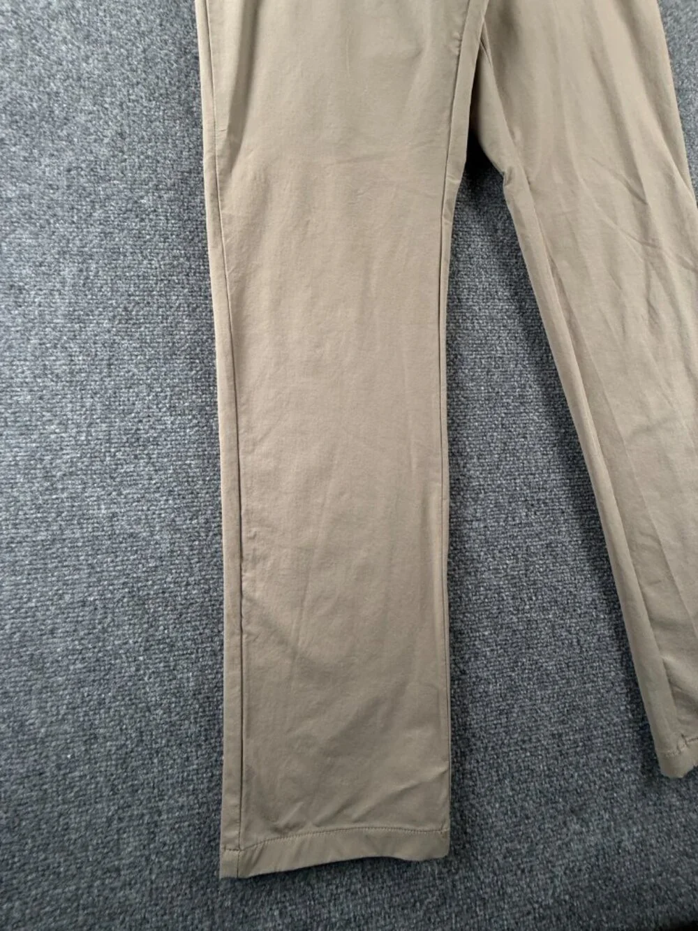 Vineyard Vines OTG Pants On The Go Beige Performance 32x32 Blend ACTL 33X32